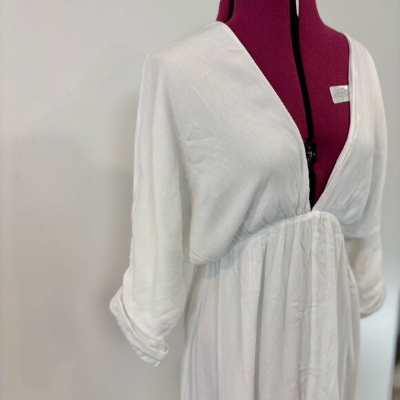 Elegant White Maxi Dress - Picture 8 of 12